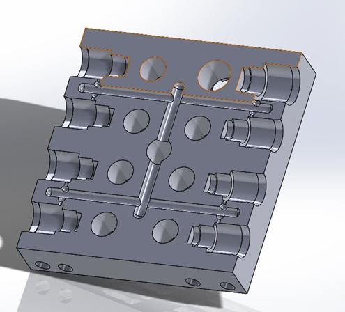 Escaneo 3D de un molde industrial para digitalización y control de calidad.